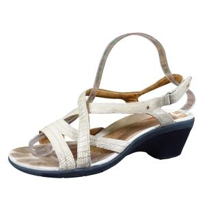 Unstructured Clarks Women Strappy Wedge Sandal 7.5 Comfort Strappy Beige Leather